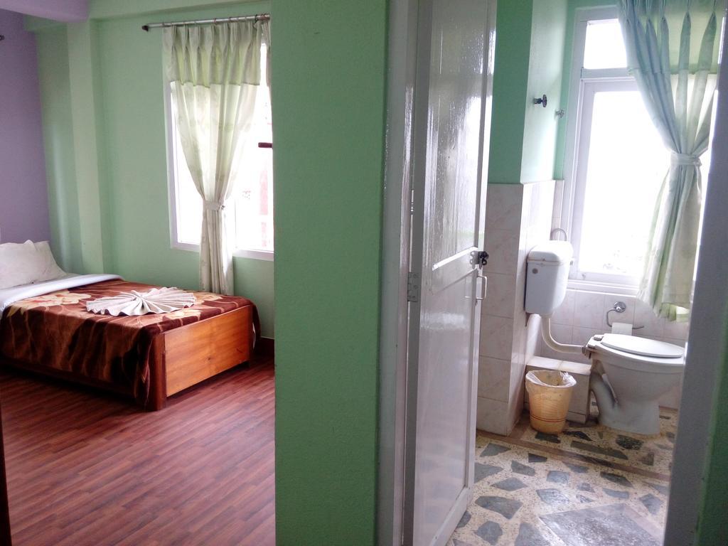 קטמנדו Hotel Pokhara Peace מראה חיצוני תמונה