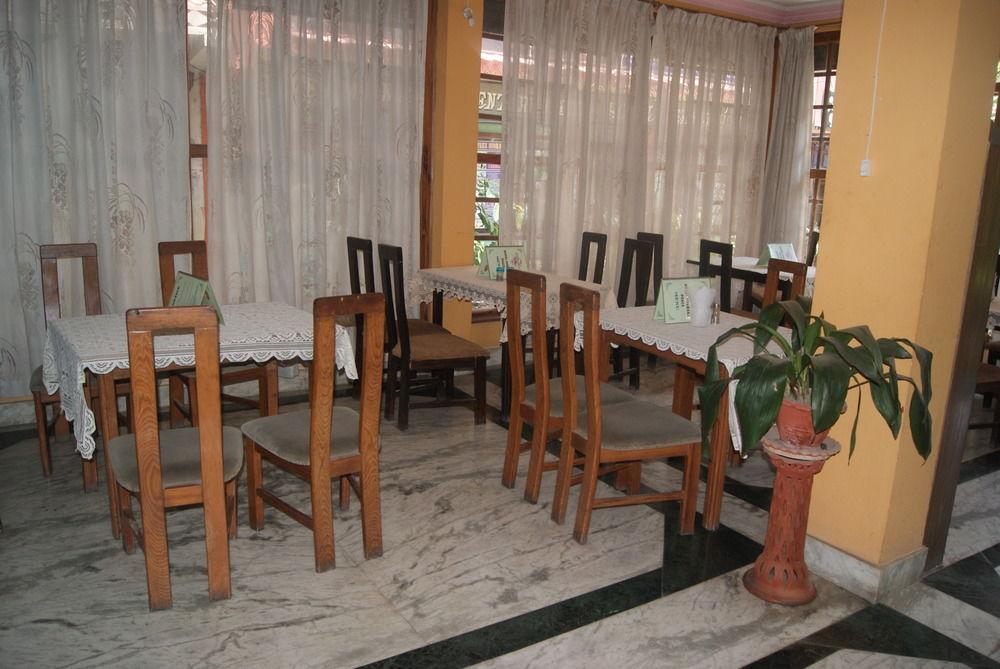 קטמנדו Hotel Pokhara Peace מראה חיצוני תמונה