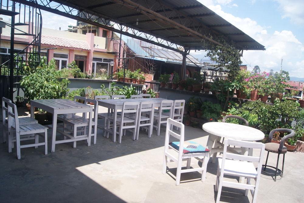 קטמנדו Hotel Pokhara Peace מראה חיצוני תמונה