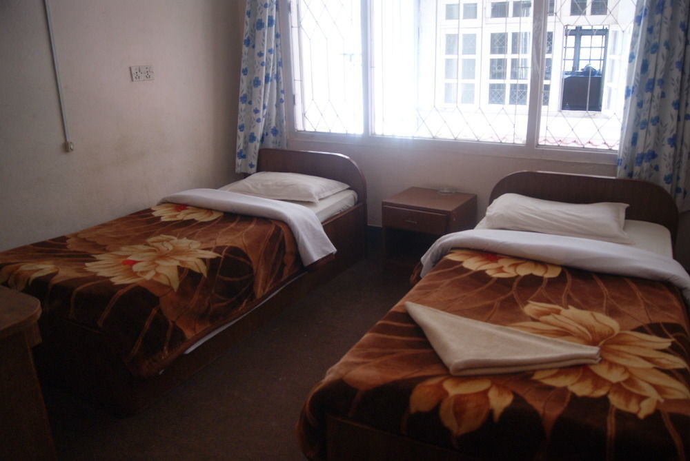 קטמנדו Hotel Pokhara Peace מראה חיצוני תמונה